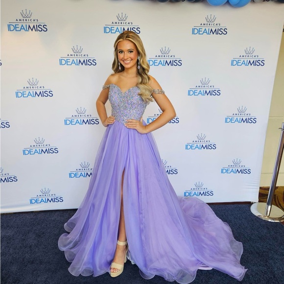 Jovani Couture Dresses & Skirts - Size 2 Jovani Couture evening gown